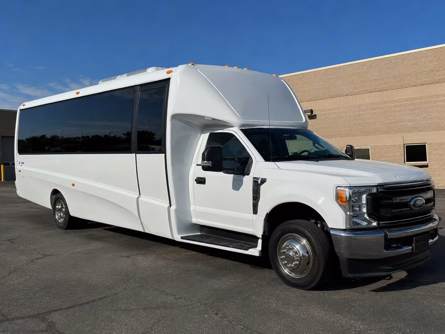 minibus rentals for westminster nature and outdoor field trips